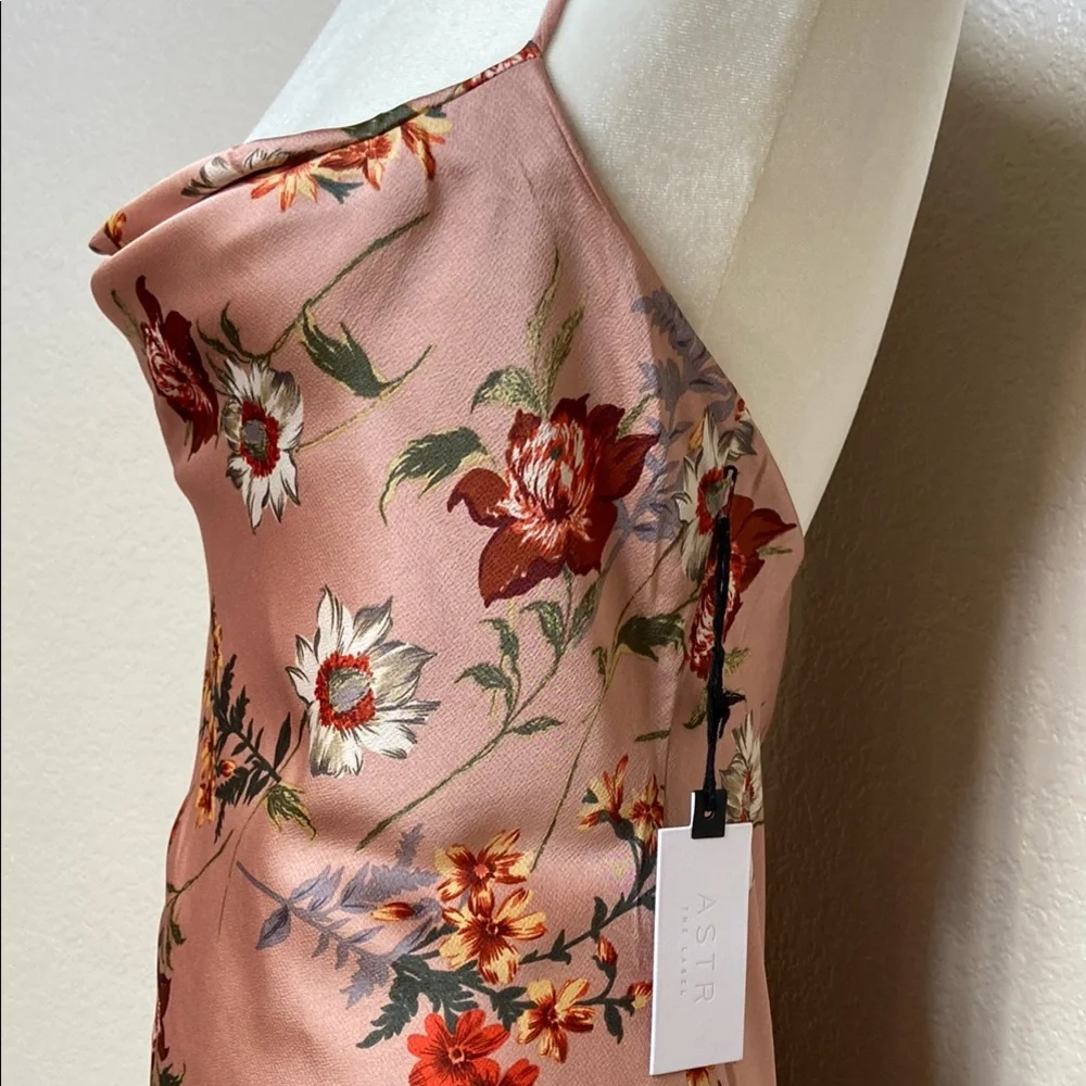 Elegant Dark Blush Floral Slip Dress, size M by ASTR The Label - Picture 3 of 16